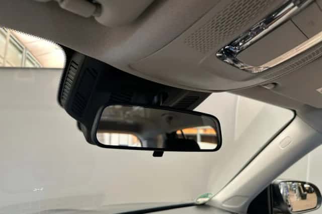 Mercedes-Benz GLB-Klasse (2023) thumbnail 16