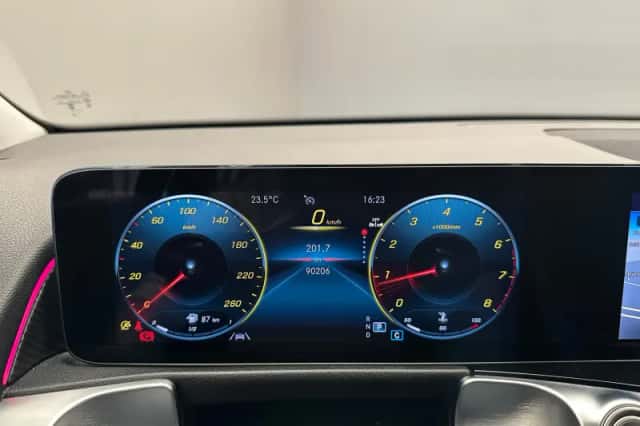 Mercedes-Benz GLB-Klasse (2023) thumbnail 4