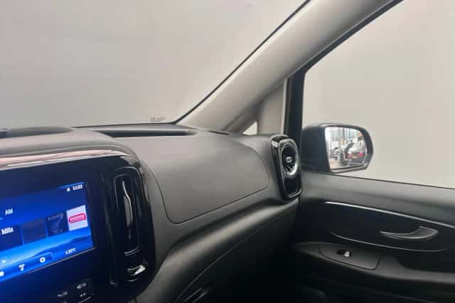 Mercedes-Benz Vito (2024) thumbnail 28