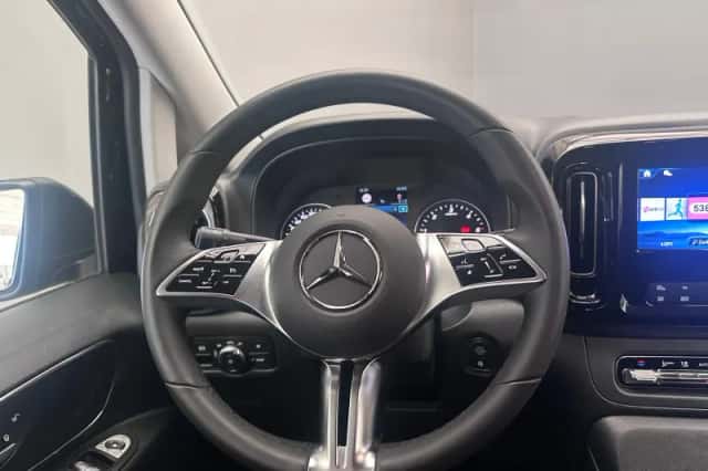 Mercedes-Benz Vito (2024) thumbnail 30