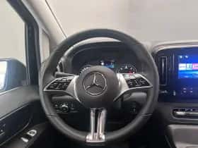 Mercedes-Benz Vito (2024) thumbnail 30
