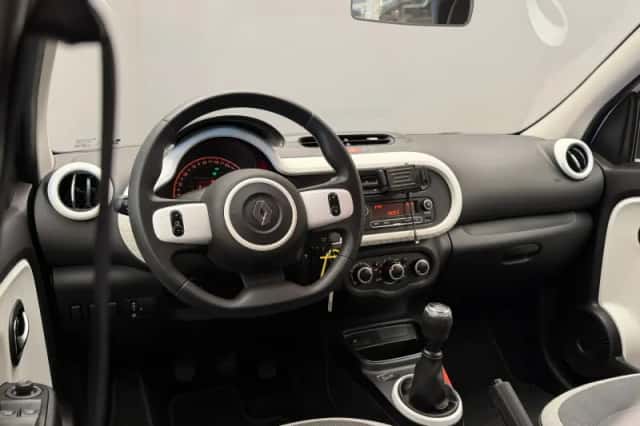 Renault Twingo (2020) thumbnail 2