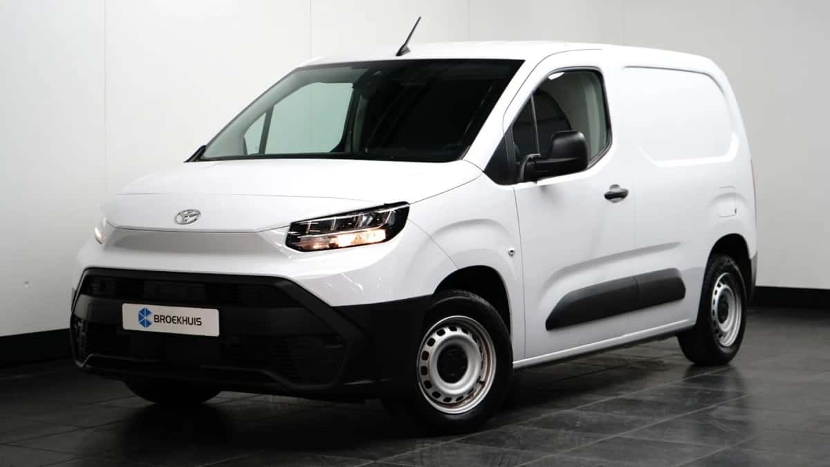 Toyota Proace (2024) — foto 1