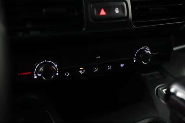 Toyota Proace (2024) thumbnail 6