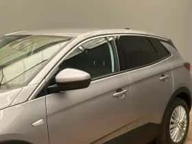 Opel Grandland X (2019) thumbnail 17