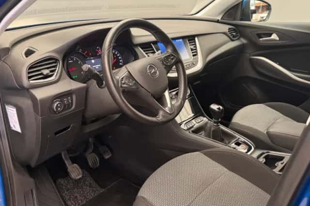 Opel Grandland X (2019) thumbnail 2
