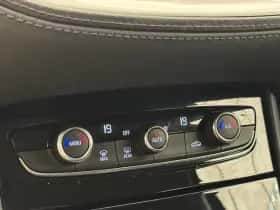 Opel Grandland X (2019) thumbnail 20