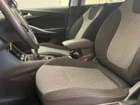 Opel Grandland X (2019) thumbnail 24