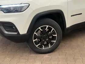 Jeep Compass (2024) thumbnail 11