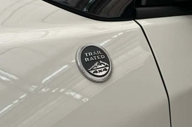 Jeep Compass (2024) thumbnail 13