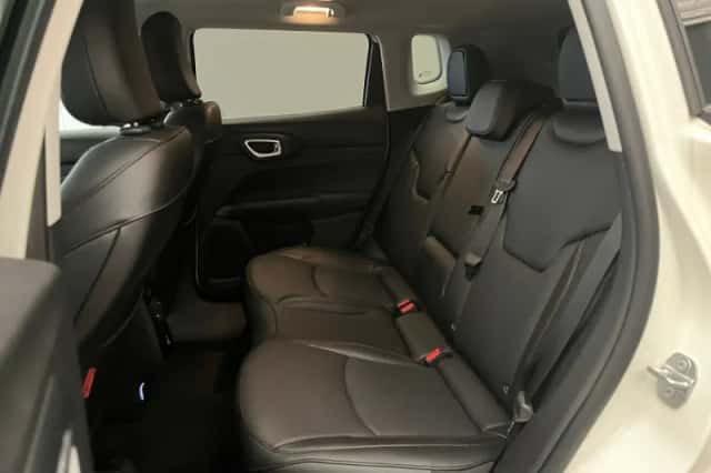 Jeep Compass (2024) thumbnail 15