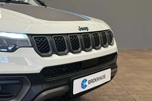 Jeep Compass (2024) thumbnail 17