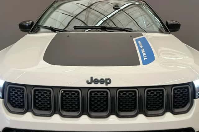 Jeep Compass (2024) thumbnail 18