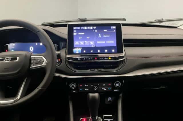 Jeep Compass (2024) thumbnail 30