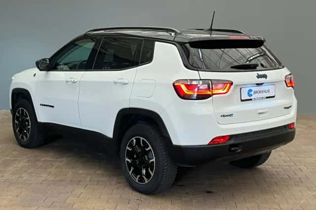 Jeep Compass (2024) thumbnail 8