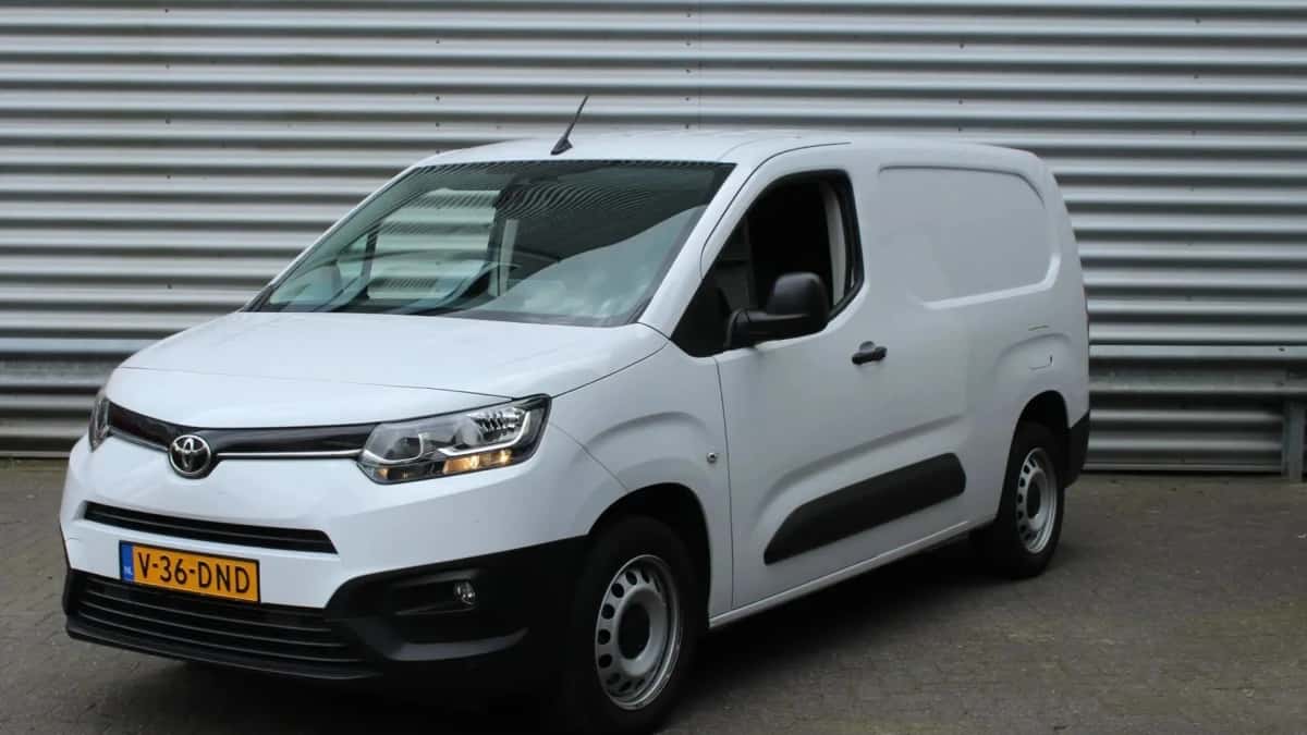 Toyota Proace (2024) — foto 1