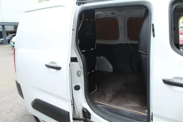 Toyota Proace (2024) thumbnail 8