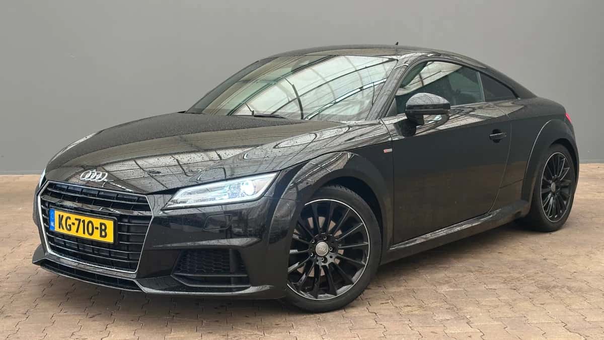 Audi TT (2015) — foto 1