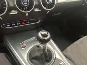 Audi TT (2015) thumbnail 17