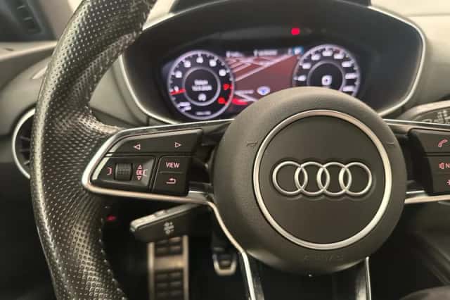 Audi TT (2015) thumbnail 18