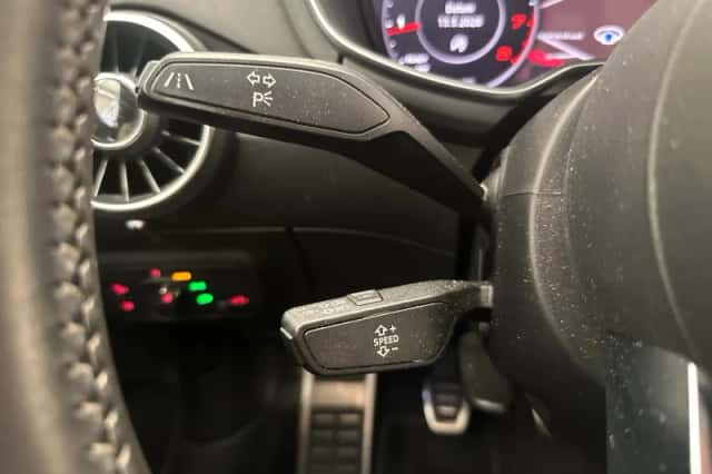 Audi TT (2015) thumbnail 20
