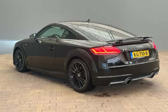 Audi TT (2015) thumbnail 9