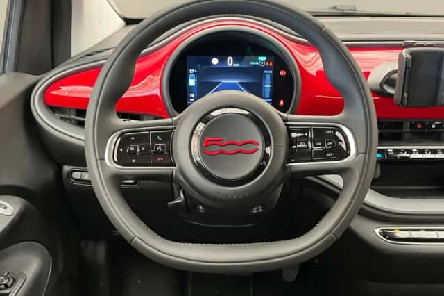 Fiat 500e (2024) thumbnail 16