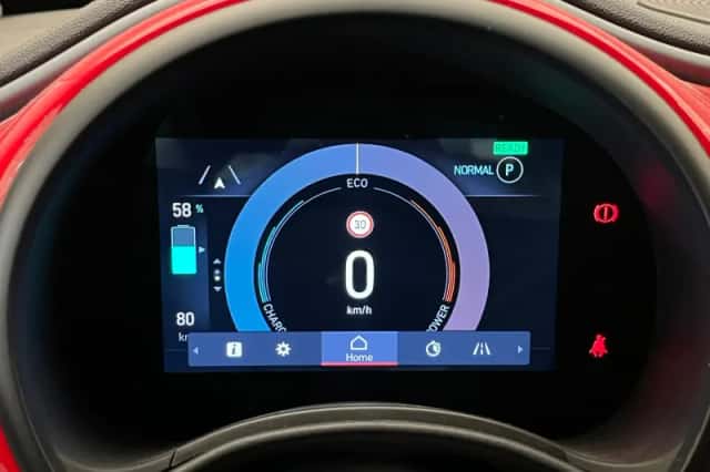 Fiat 500e (2024) thumbnail 5