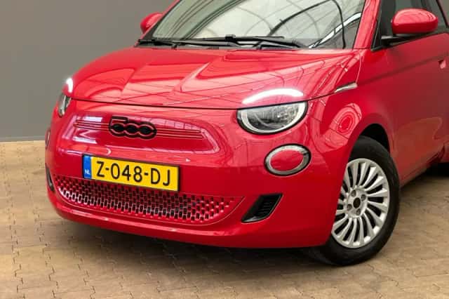 Fiat 500e (2024) thumbnail 10
