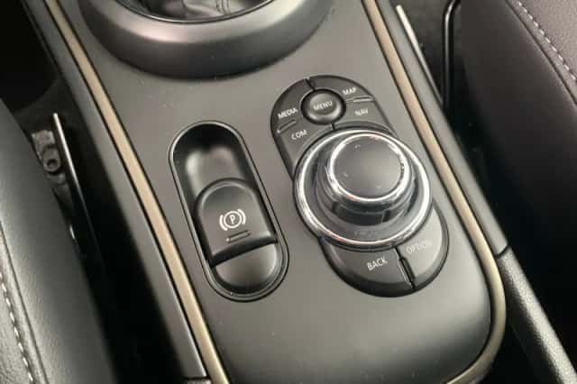 MINI Countryman (2022) thumbnail 25
