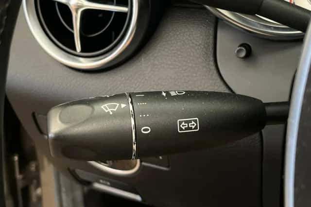 Mercedes-Benz SLK-Klasse (2011) thumbnail 25