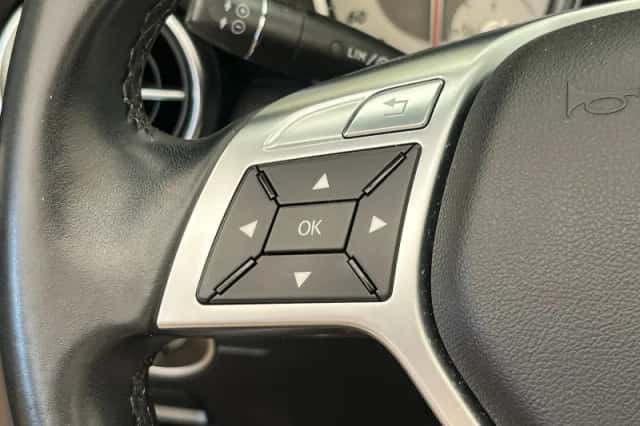 Mercedes-Benz SLK-Klasse (2011) thumbnail 28