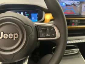 Jeep Avenger (2024) thumbnail 23