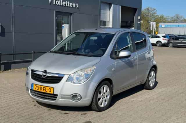 Opel Agila (2009) thumbnail 1