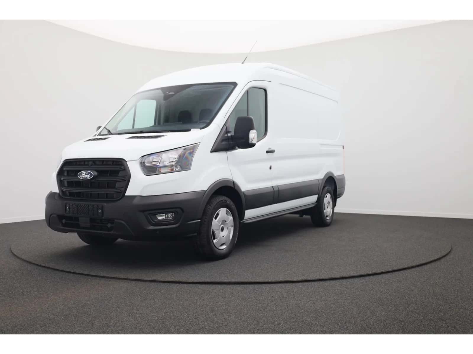 Ford Transit (2024) — foto 1