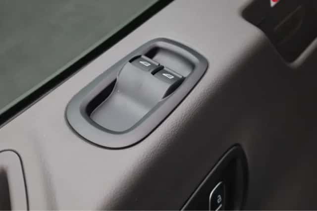 Ford Transit (2024) thumbnail 12