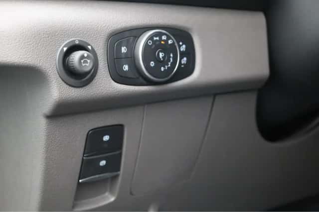 Ford Transit (2024) thumbnail 13