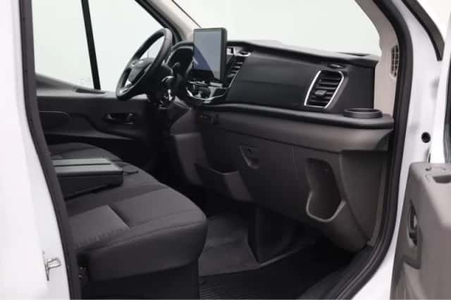 Ford Transit (2024) thumbnail 18