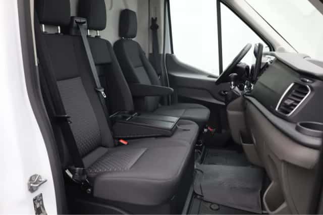 Ford Transit (2024) thumbnail 19