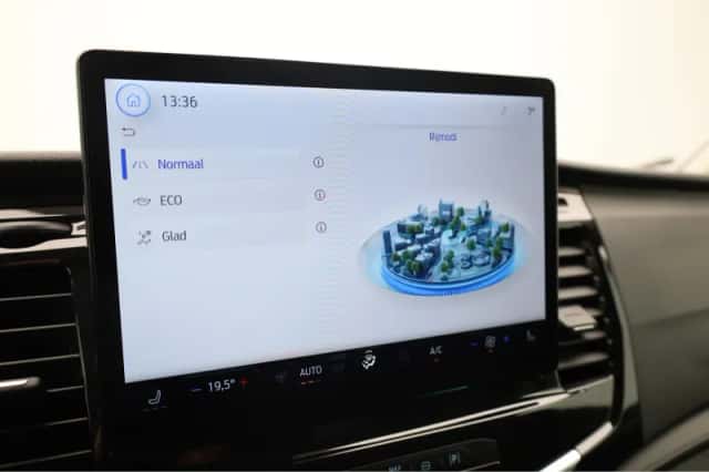 Ford Transit (2024) thumbnail 28