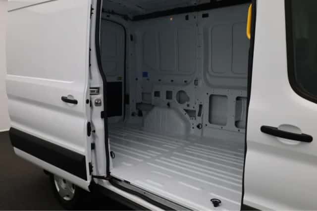 Ford Transit (2024) thumbnail 57