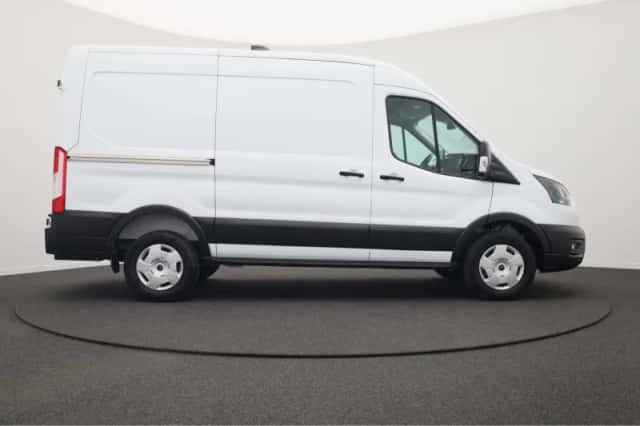 Ford Transit (2024) thumbnail 9