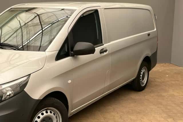 Mercedes-Benz Vito (2020) thumbnail 28