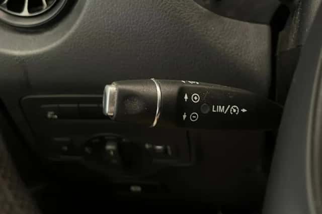 Mercedes-Benz Vito (2020) thumbnail 30