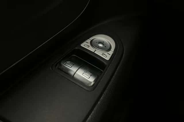 Mercedes-Benz Vito (2020) thumbnail 33