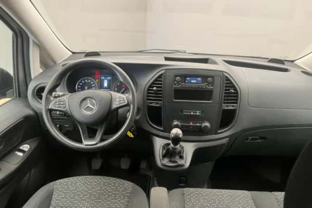Mercedes-Benz Vito (2020) thumbnail 5
