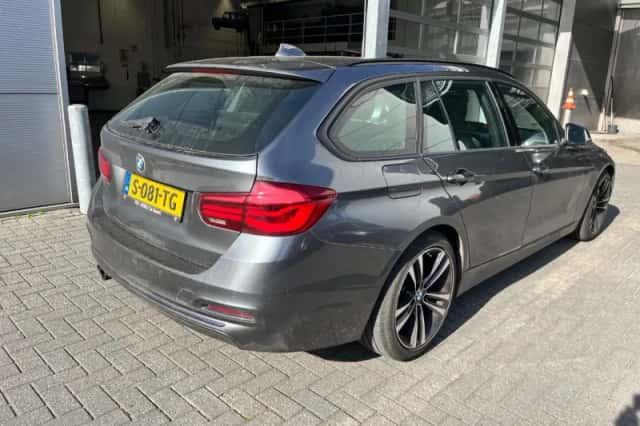 BMW 3-Serie (2019) thumbnail 2