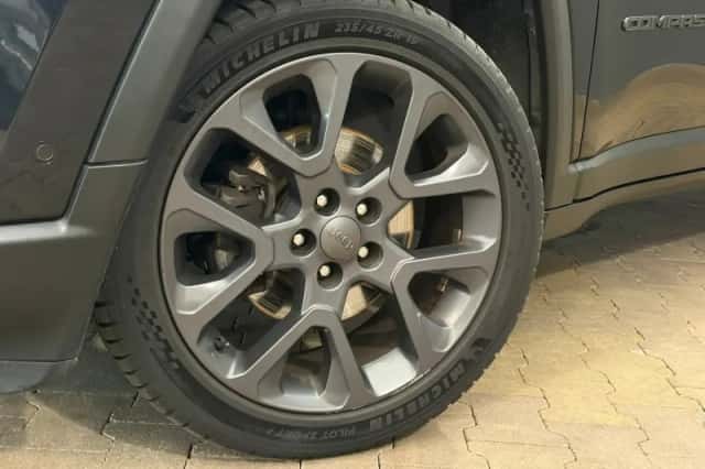 Jeep Compass (2021) thumbnail 3