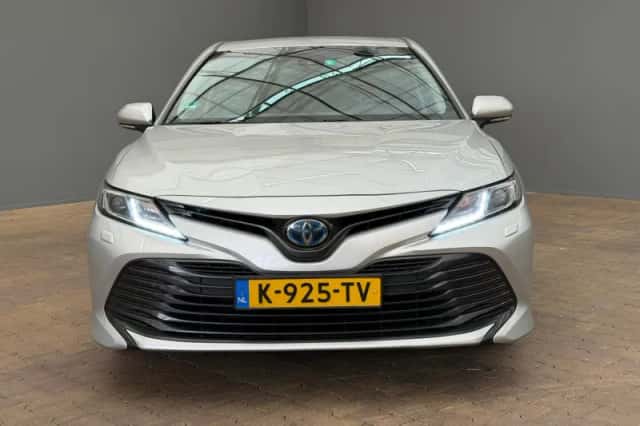 Toyota Camry (2020) thumbnail 6