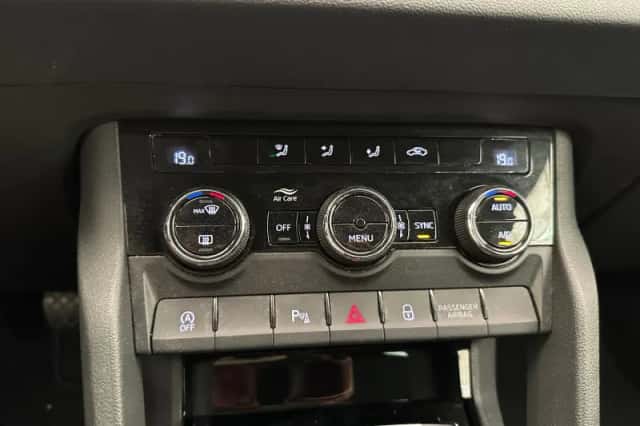 Škoda Karoq (2023) thumbnail 5